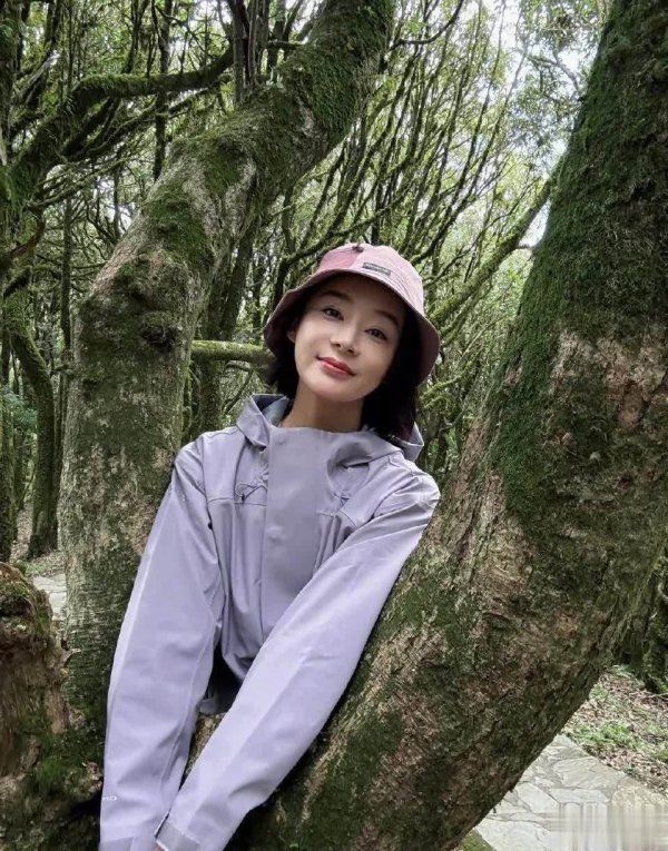 优配送 袁姗姗哀牢山“上班记”：明星特权对决蚂蟥三层裤子防御战